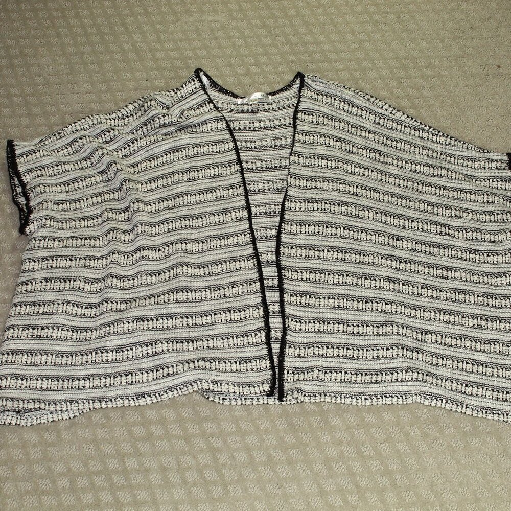 Say What? Women's One Size Fits All Black Grey Short Sleeve Cardigan
